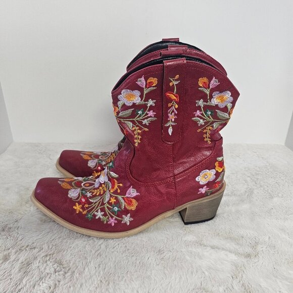 NWT Red Embroidered Floral Faux Leather Cowgirl Boho Snip Toe Bootie 39 (8) - Picture 1 of 11